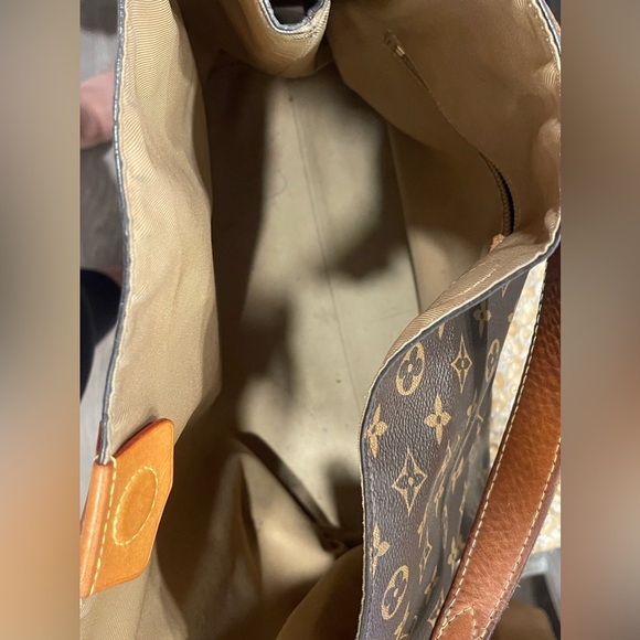 Louis Vuitton Graceful MM - Picture 7 of 10